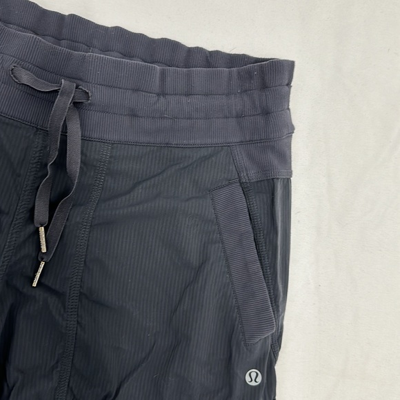 Lululemon Studio Crop Pants Size 6 - Picture 3 of 7